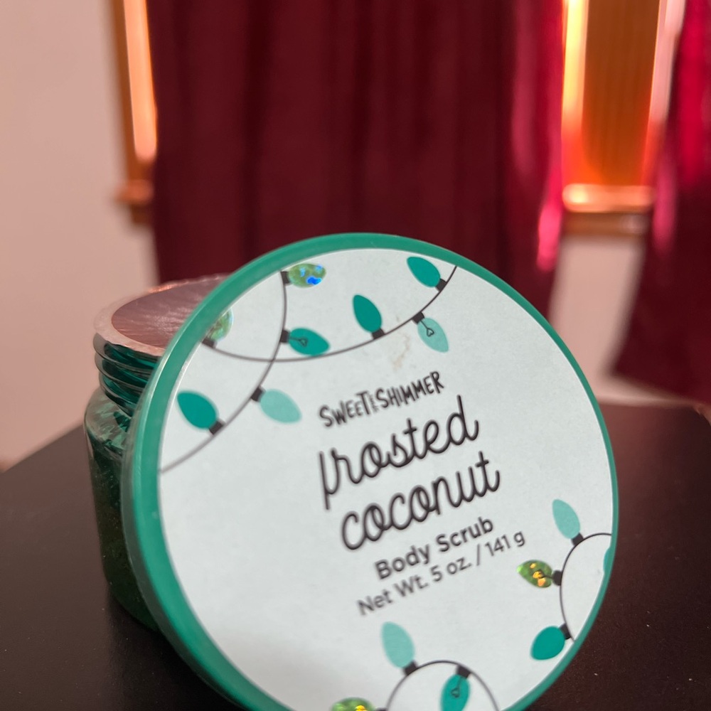 Frosted Coconut Body Scrub